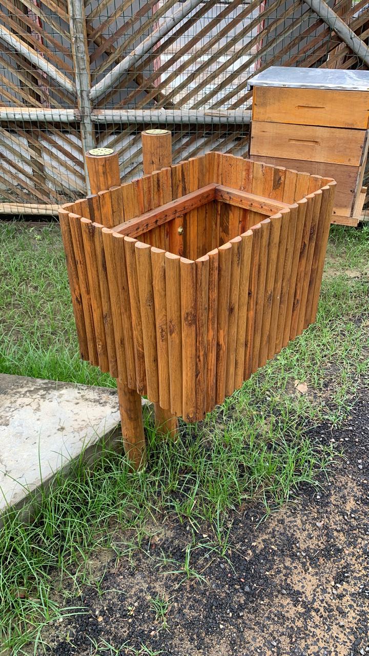 MODELAR EUCALIPTO - LIXEIRA GRANDE DE EUCALIPTO TRATADO 02 APOIO